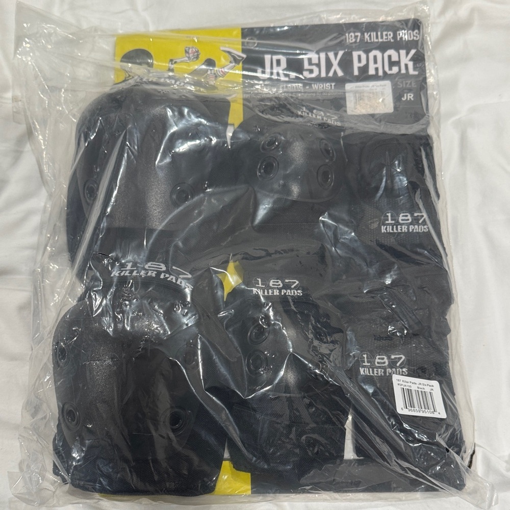 Black Junior Six Pack killer pads never used